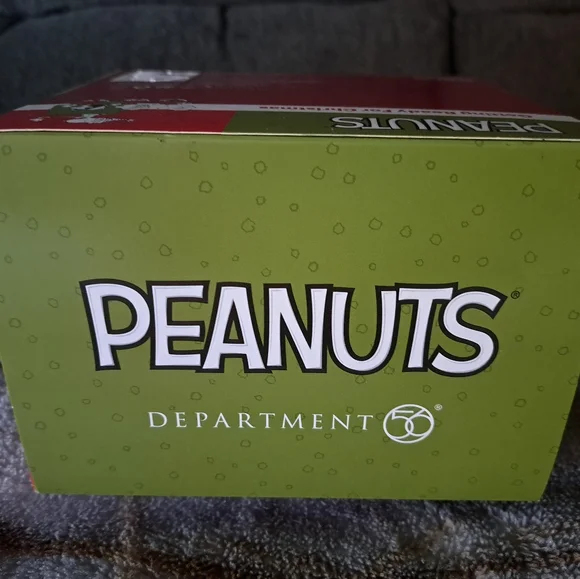 New Peanuts Getting for Christmas - Picture 7 of 12